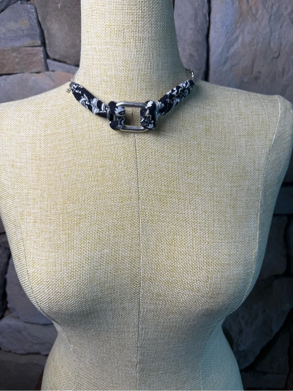 New🌟Free People- Black & White Knotted Fabric ChokerbNecklace